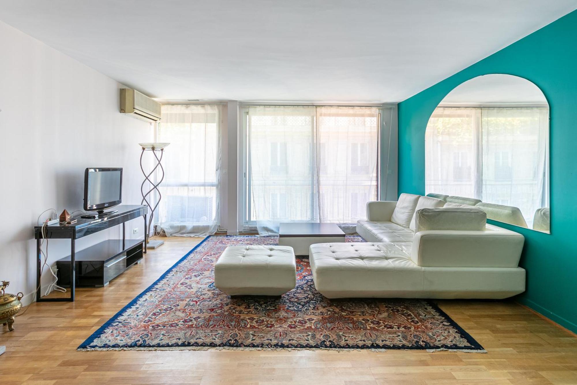 Apartment Elysees Paris